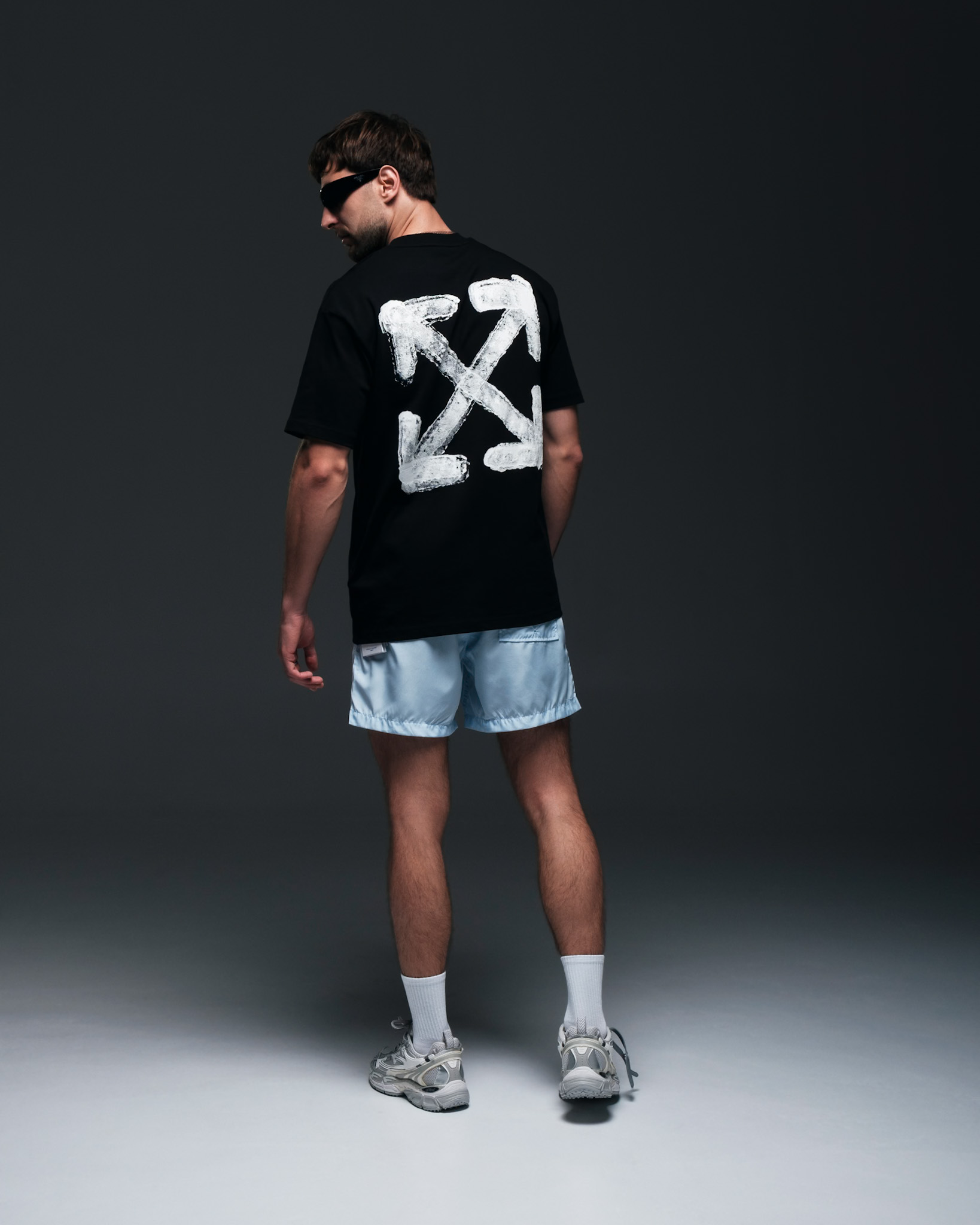 Off-White T-Shirt – Iconic Arrows Backprint
