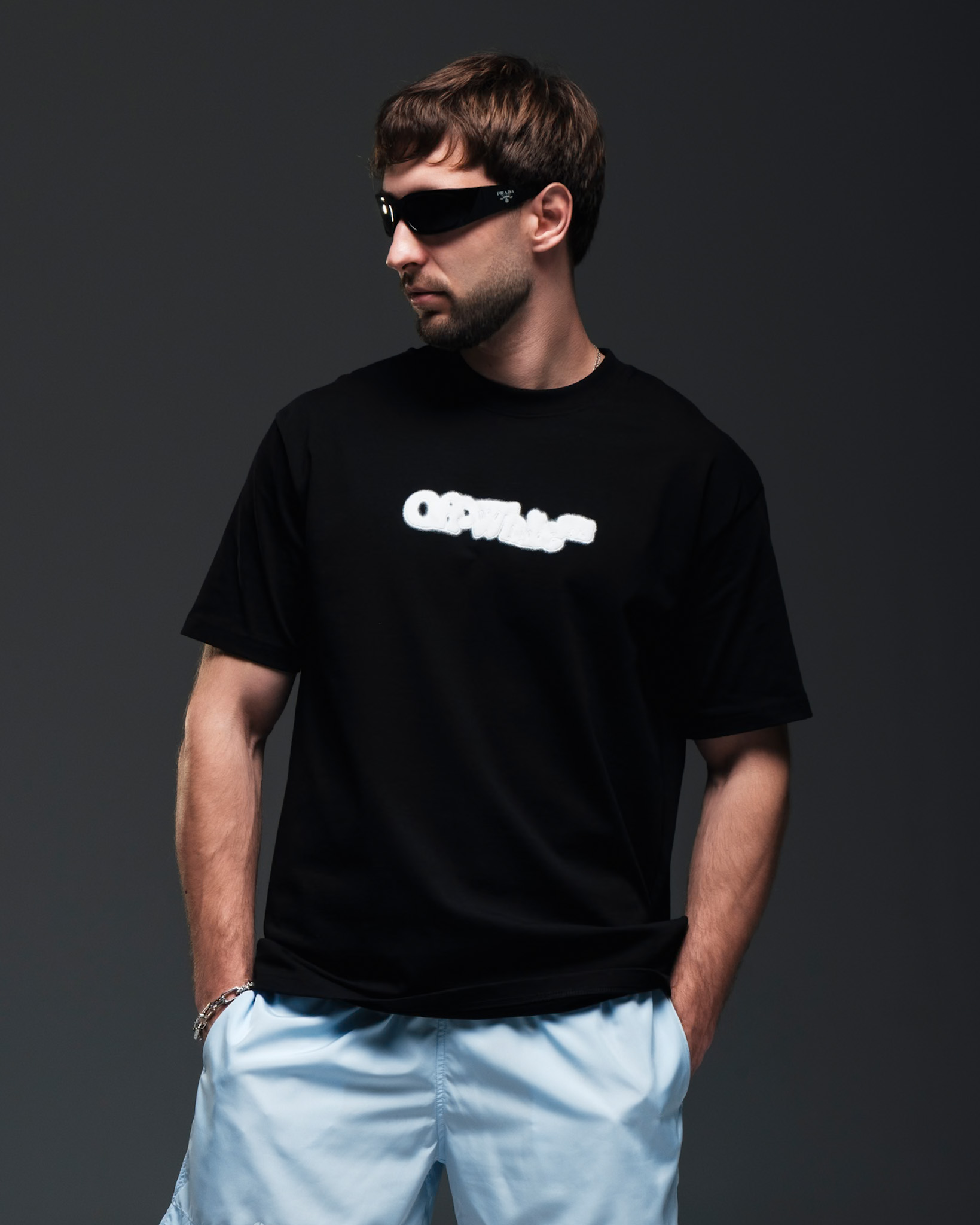 Off-White T-Shirt – Iconic Arrows Backprint