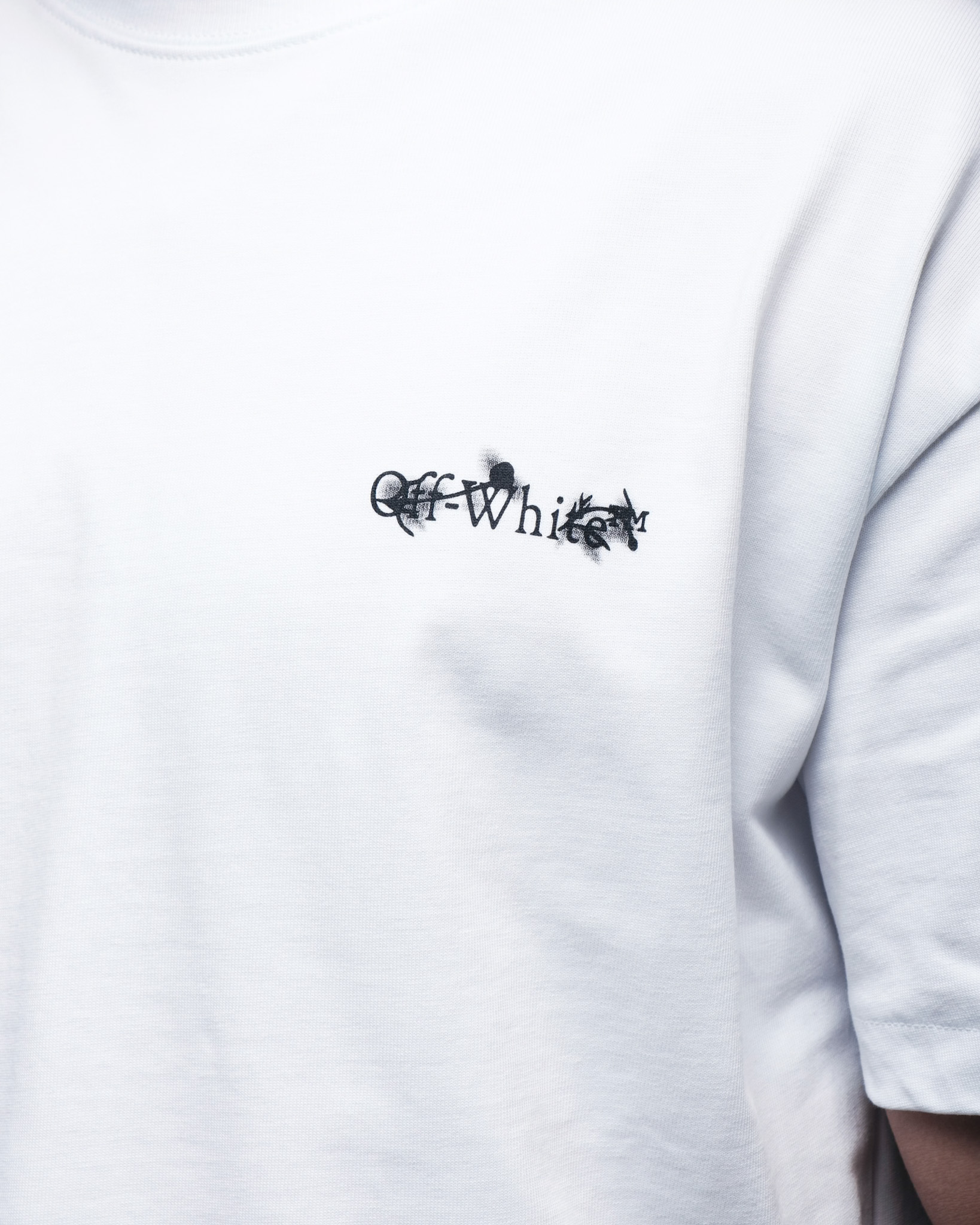 Off-White T-Shirt – Floral Arrows
