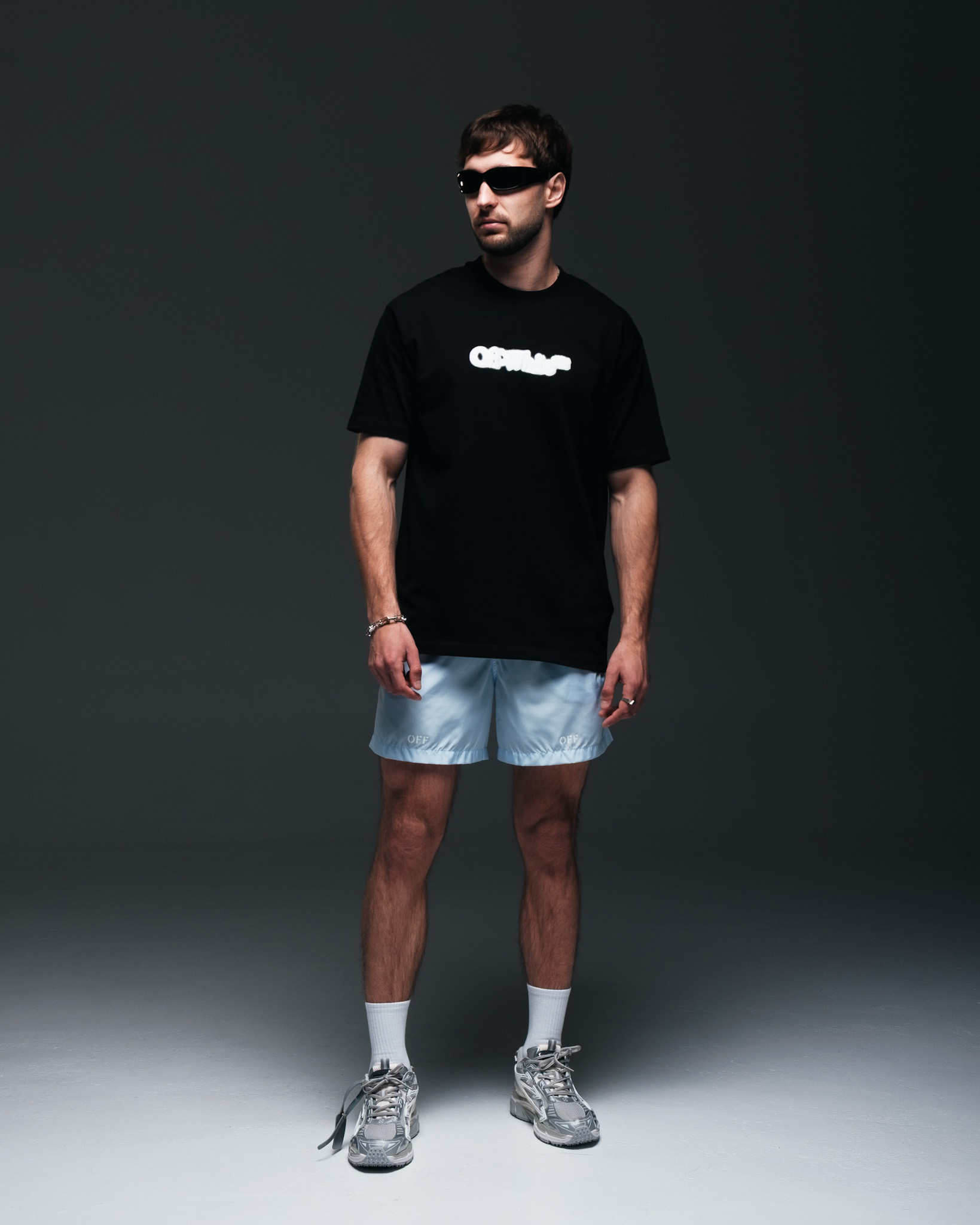 Off-White T-Shirt – Iconic Arrows Backprint