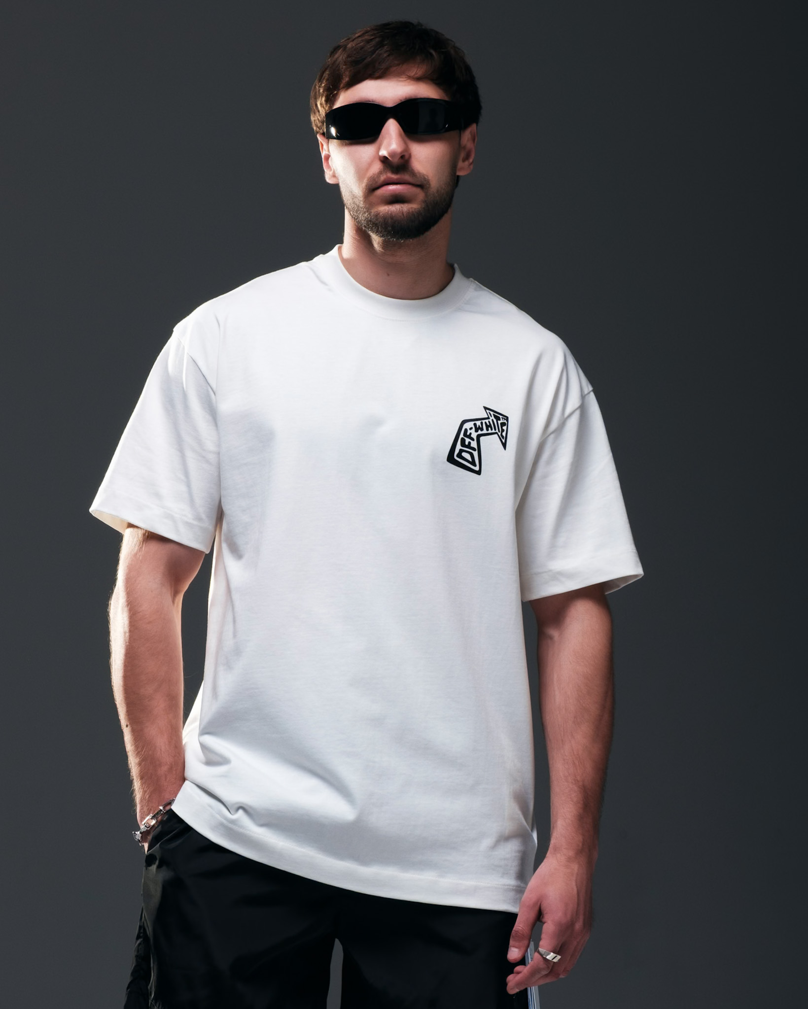 Off-White T-Shirt – Bolt Graphic Series