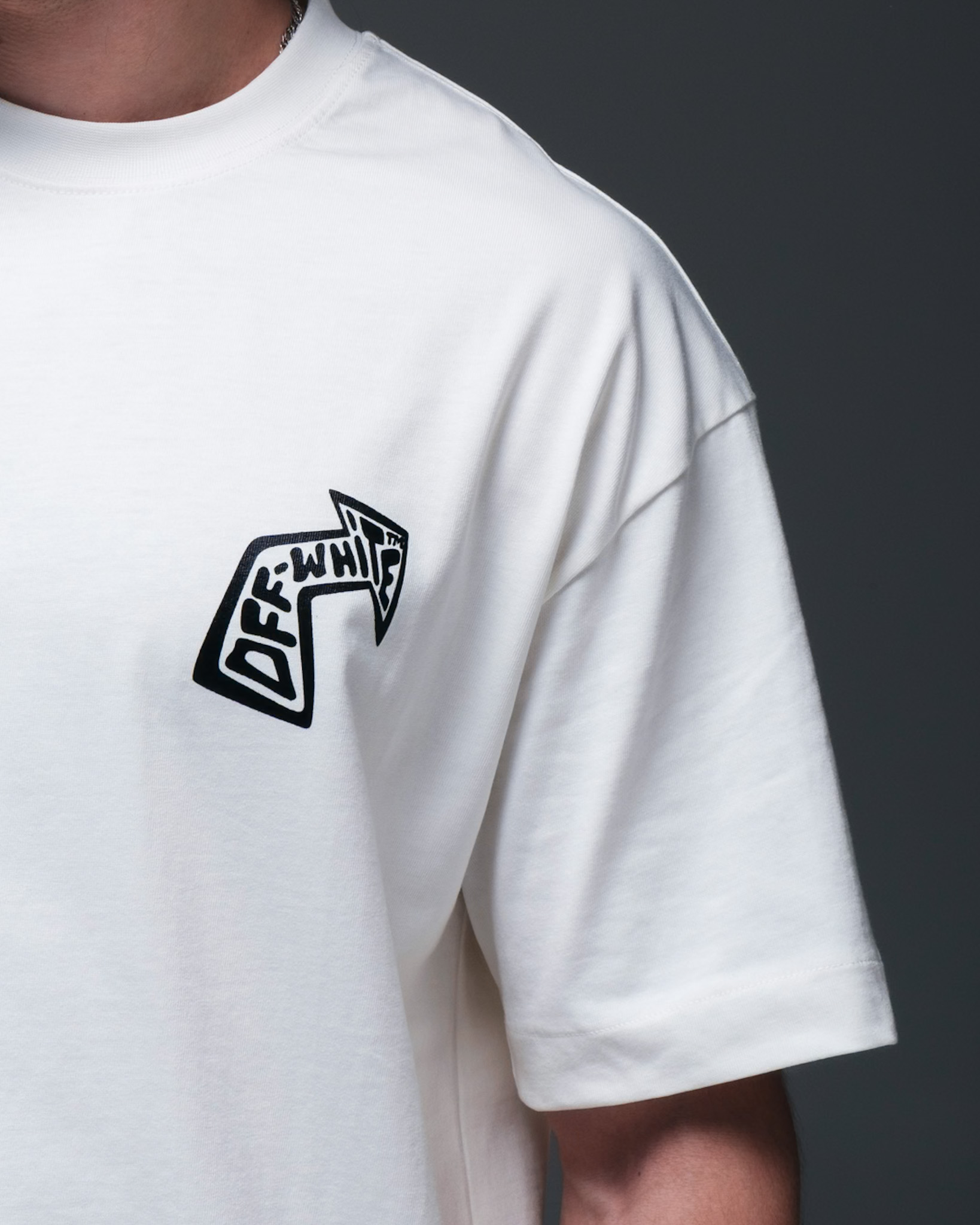 Off-White T-Shirt – Bolt Graphic Series