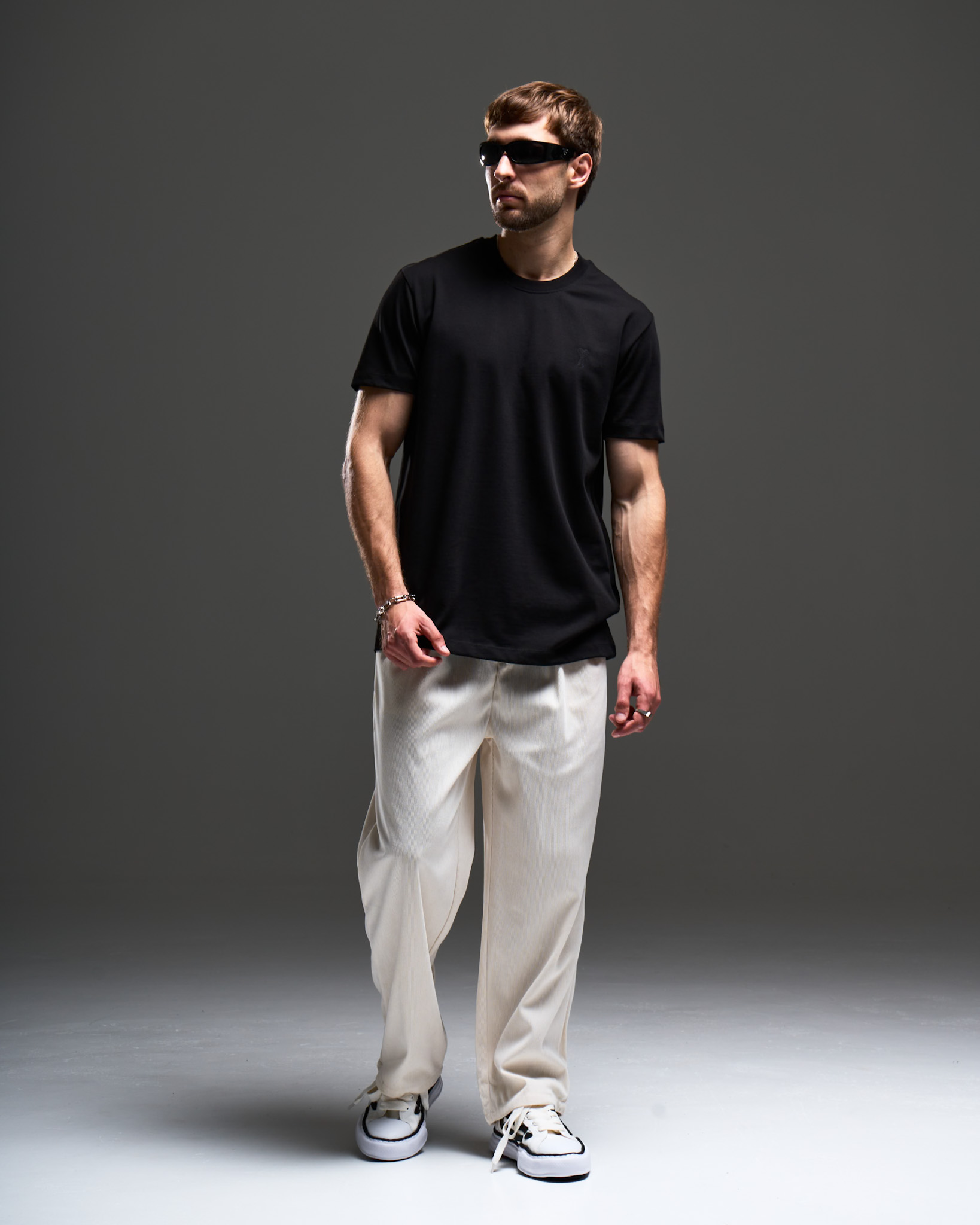 AMI Tonal Heart Logo T-Shirt — Black