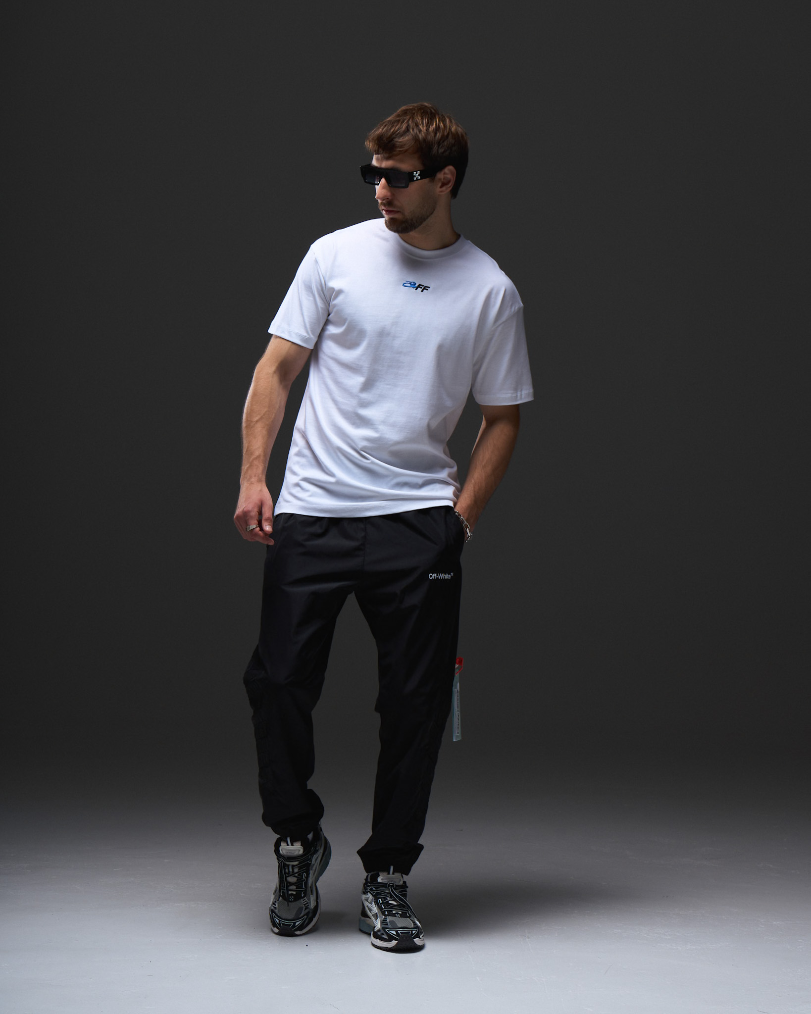 Off-White Opposite Arrows Graphic T-Shirt — White