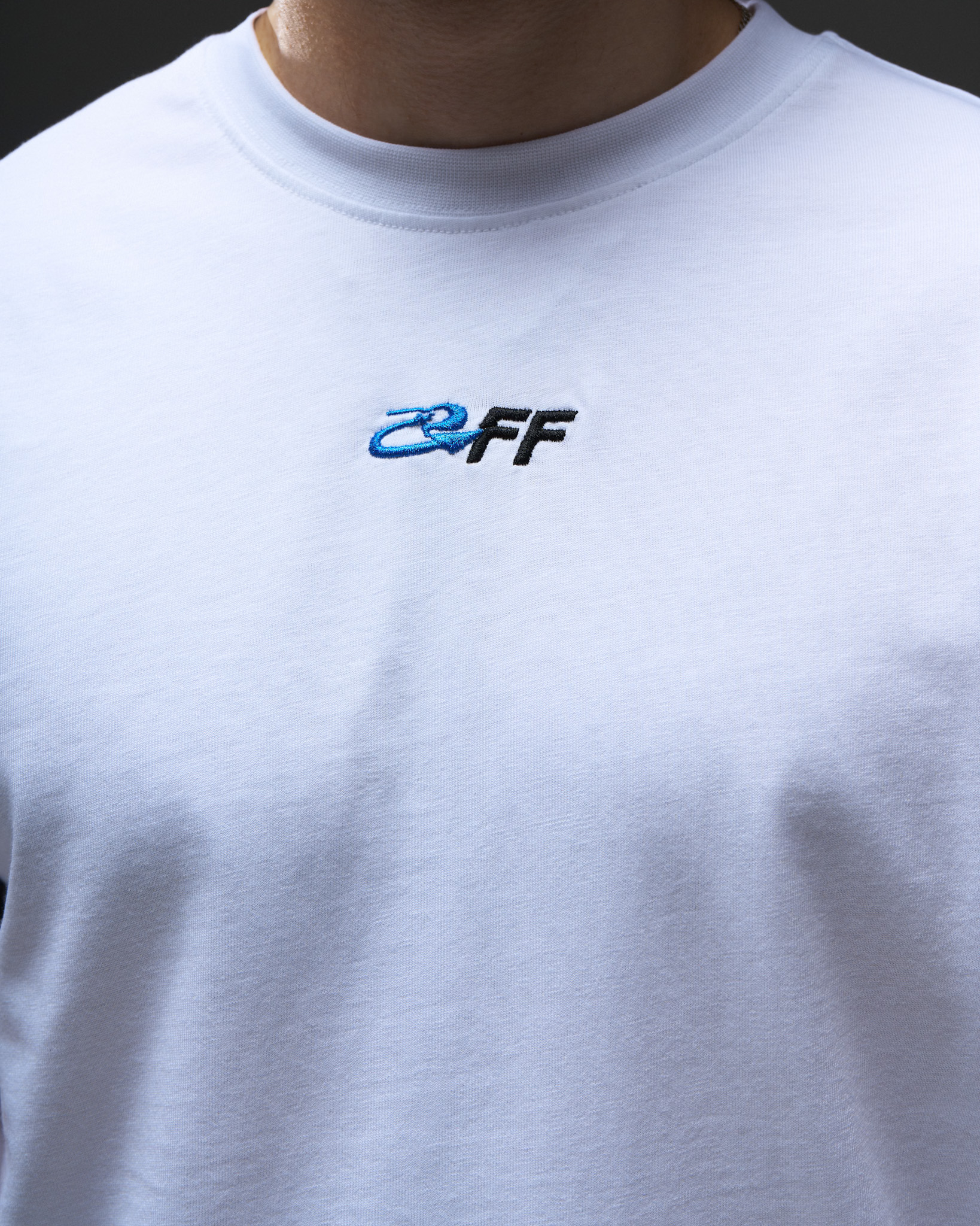 Off-White Opposite Arrows Graphic T-Shirt — White