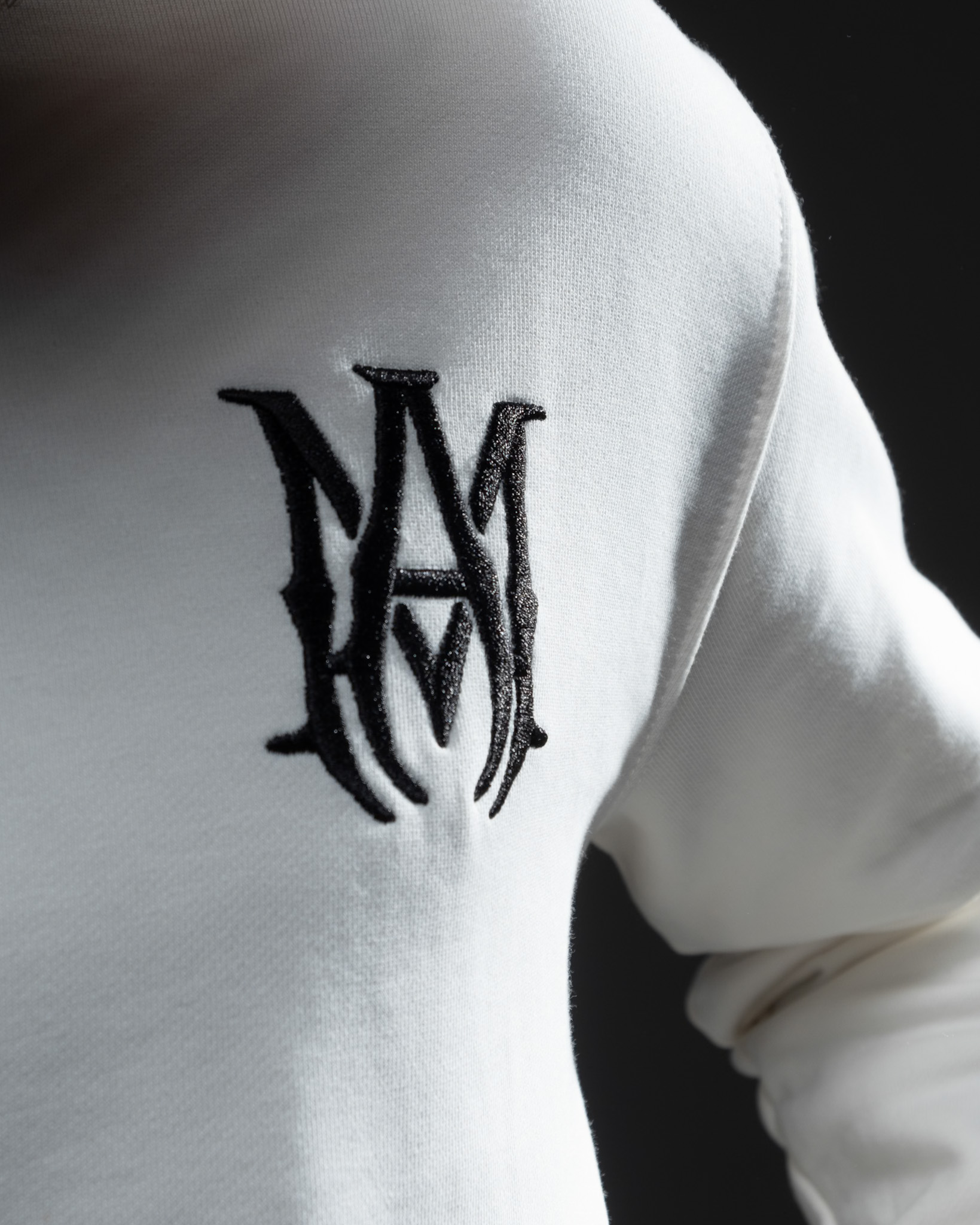 Amiri White Hoodie – Signature Logo Edition