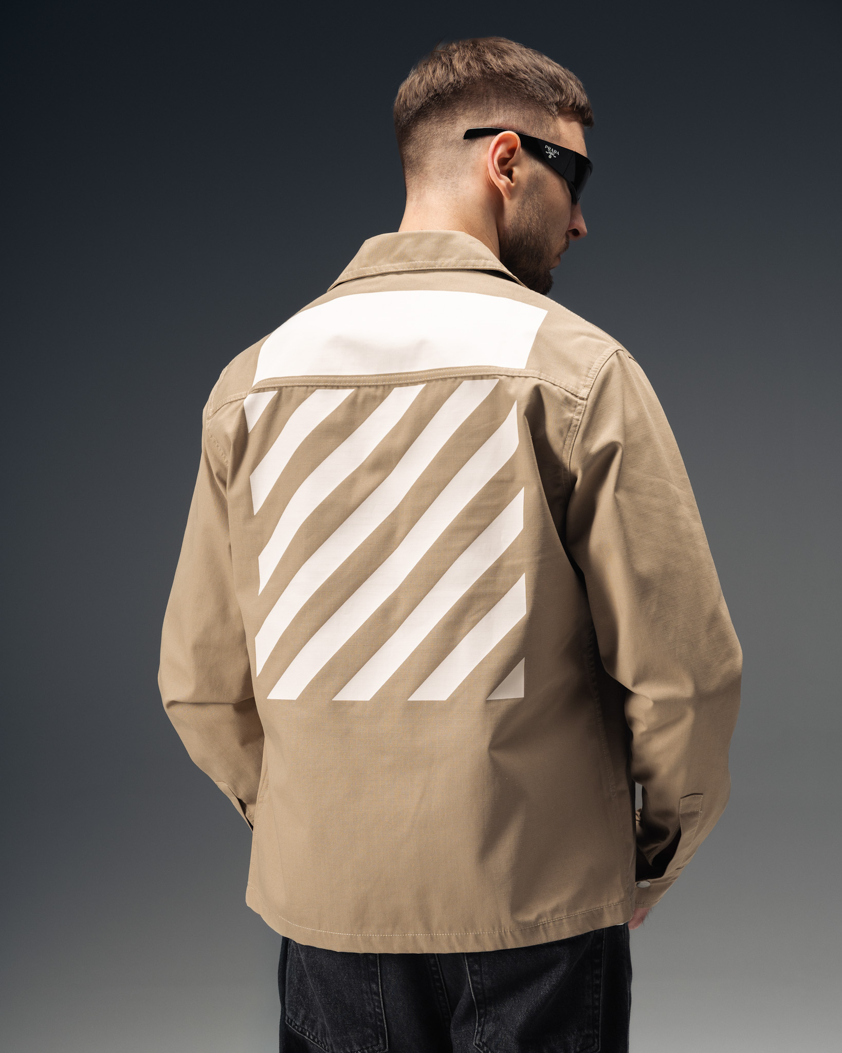 Off-White Zip Shirt – Beige/White Graphic