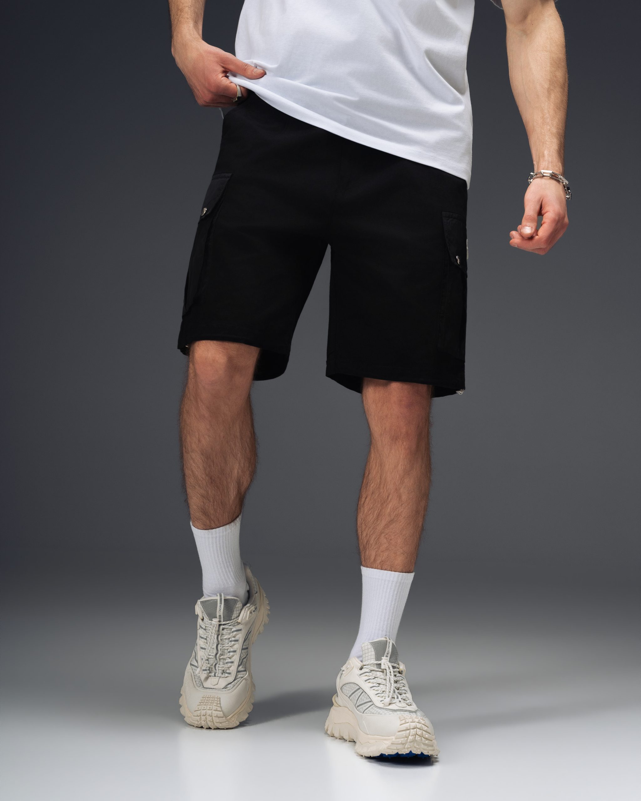 Moncler Cargo Shorts Black