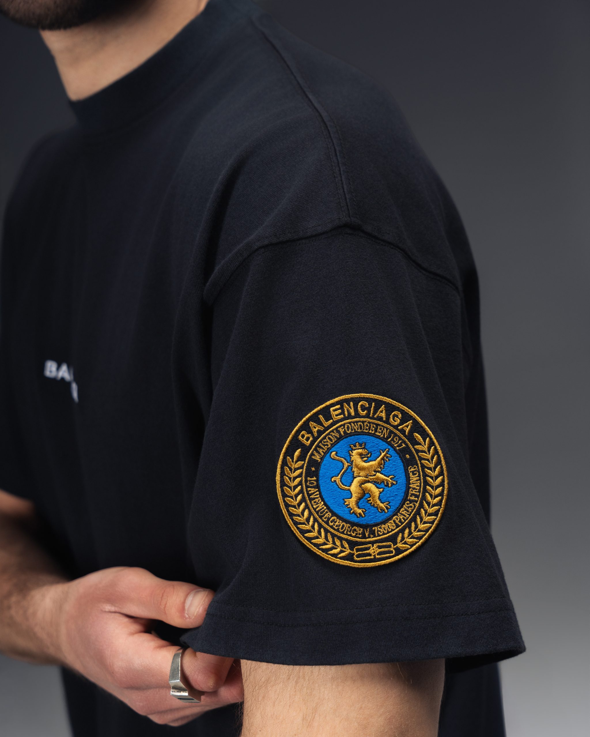 Balenciaga Royal Crest Oversize T-Shirt