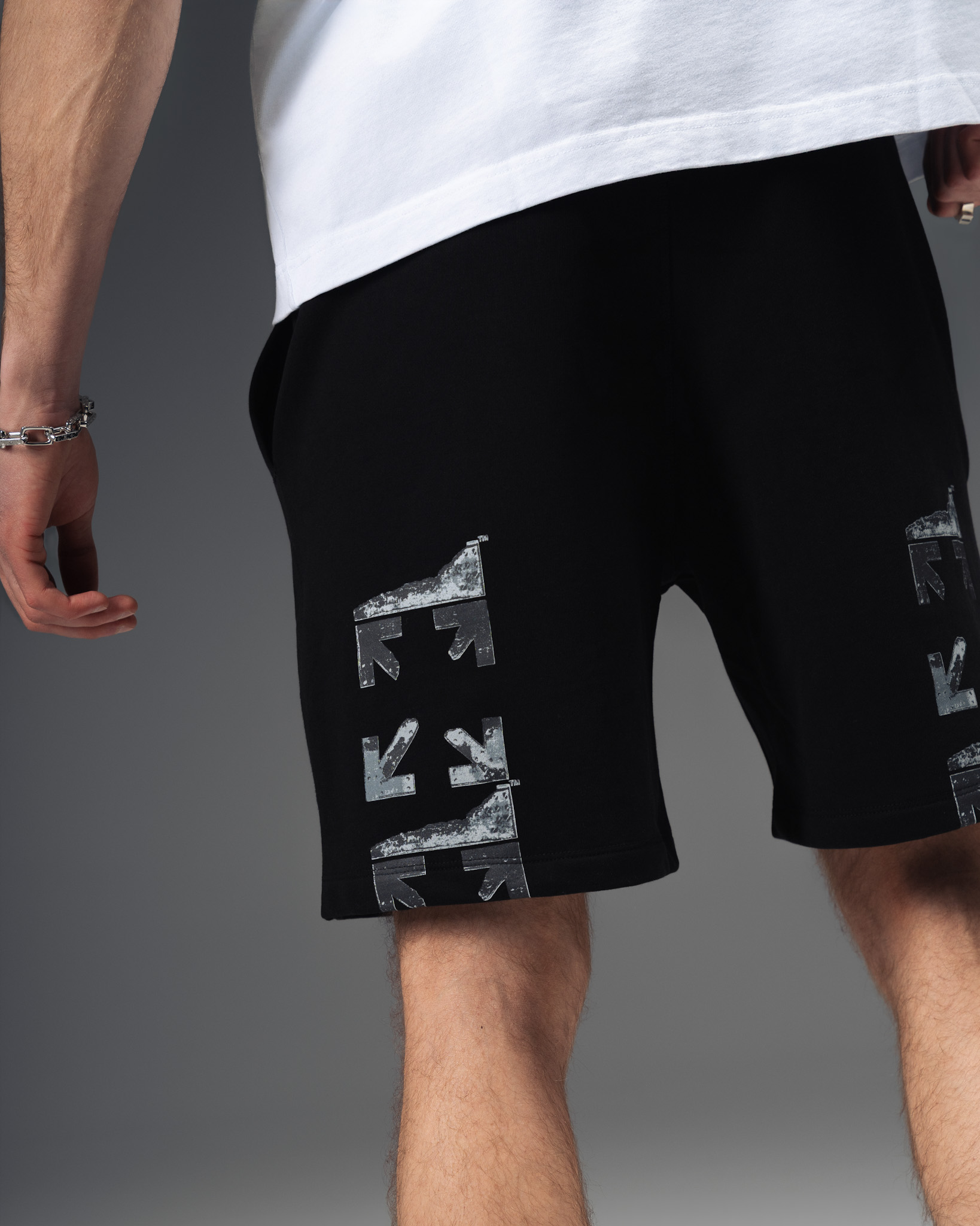 Off-White Street Arrow Print Shorts