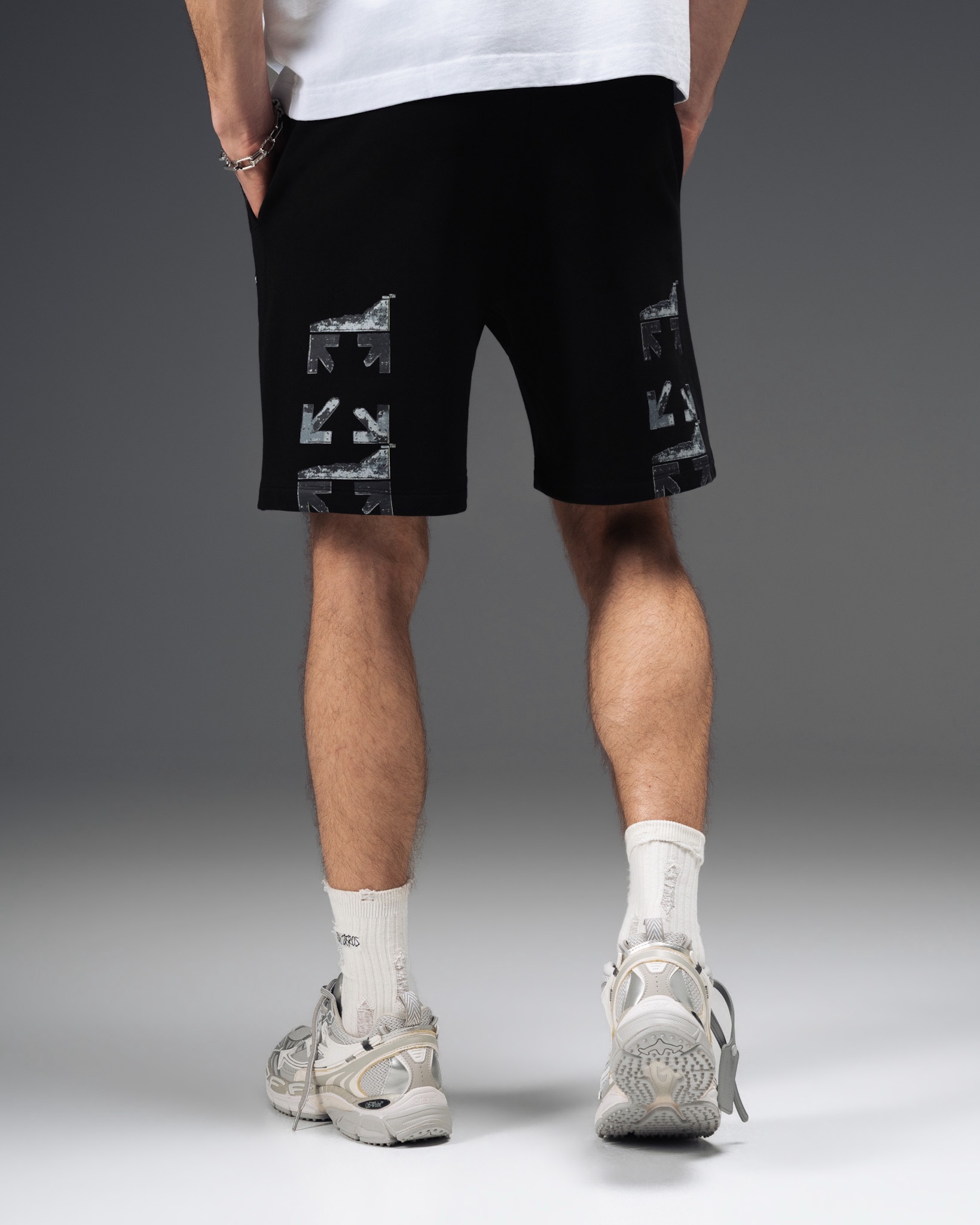 Off-White Street Arrow Print Shorts