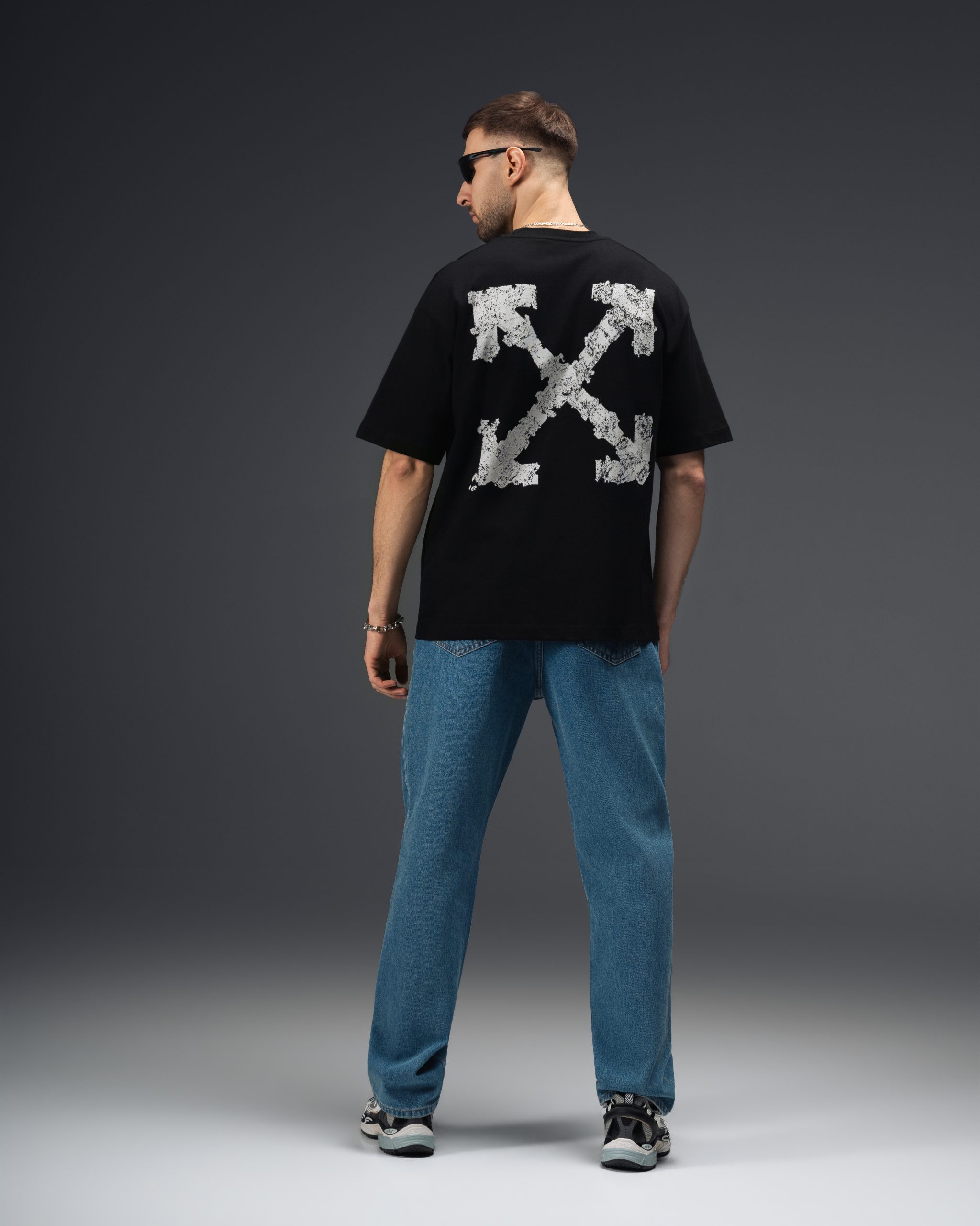 Off-White Distressed Arrow Black T-Shirt