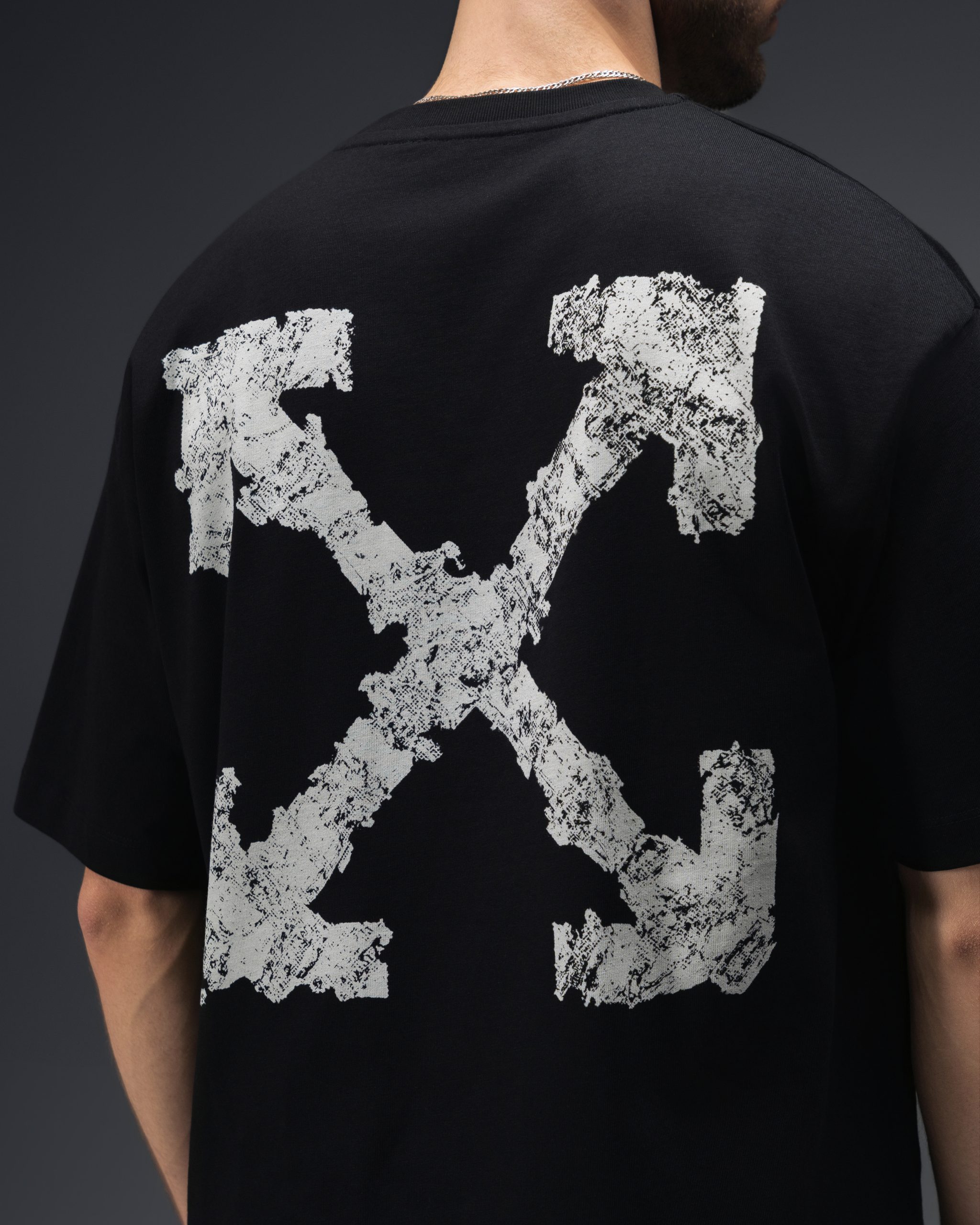 Off-White Distressed Arrow Black T-Shirt