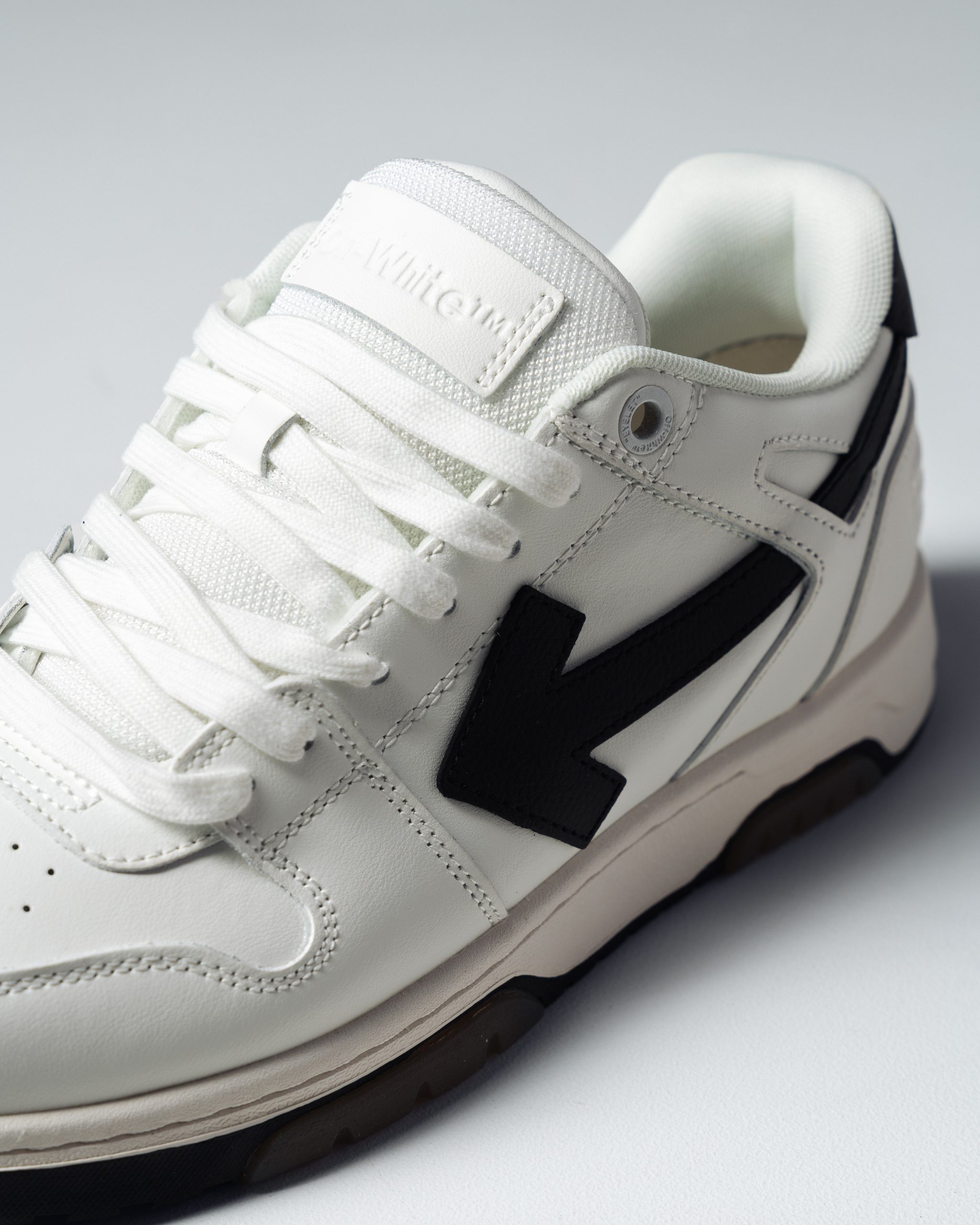 Off-White Out Of Office White Black