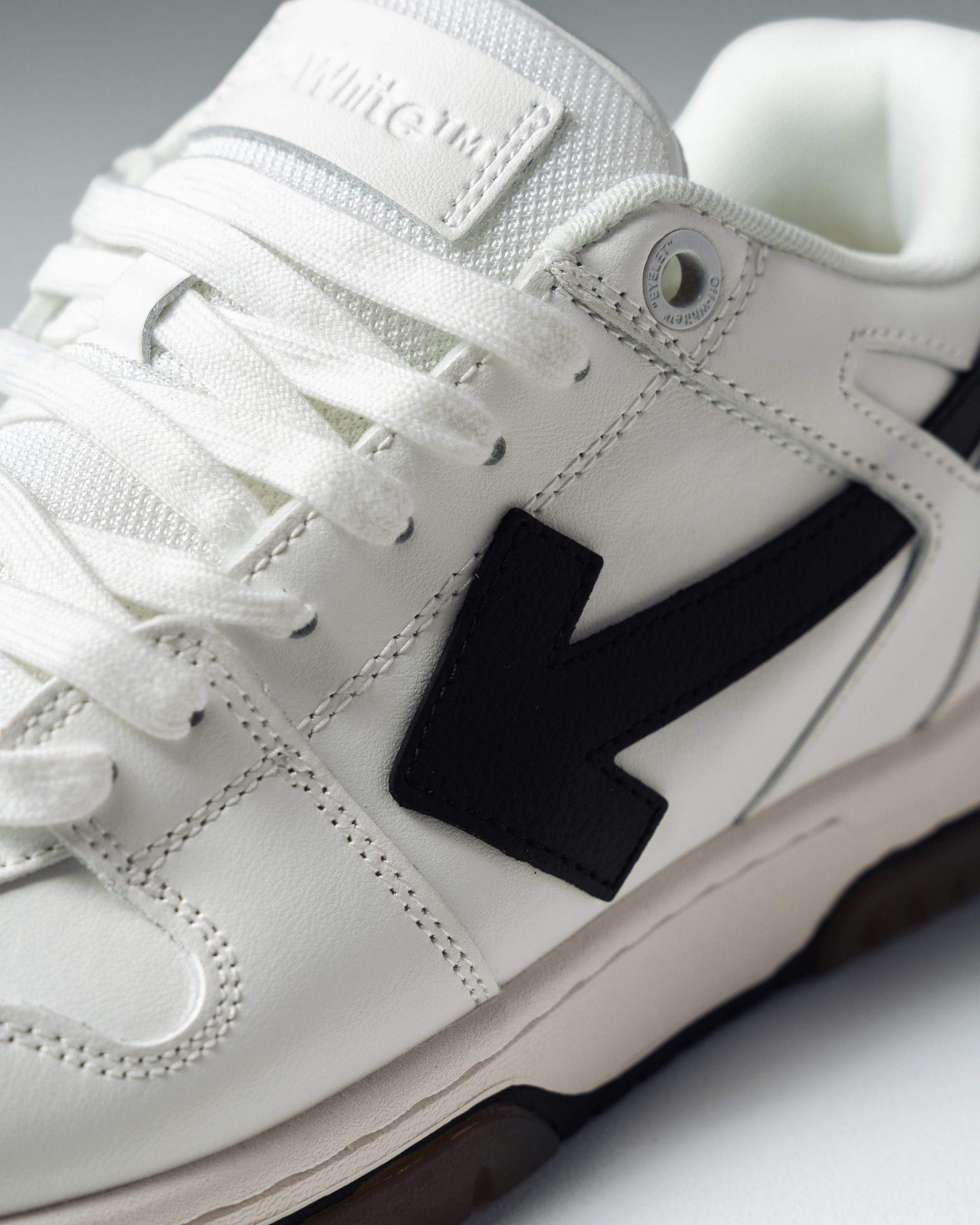Off-White Out Of Office White Black
