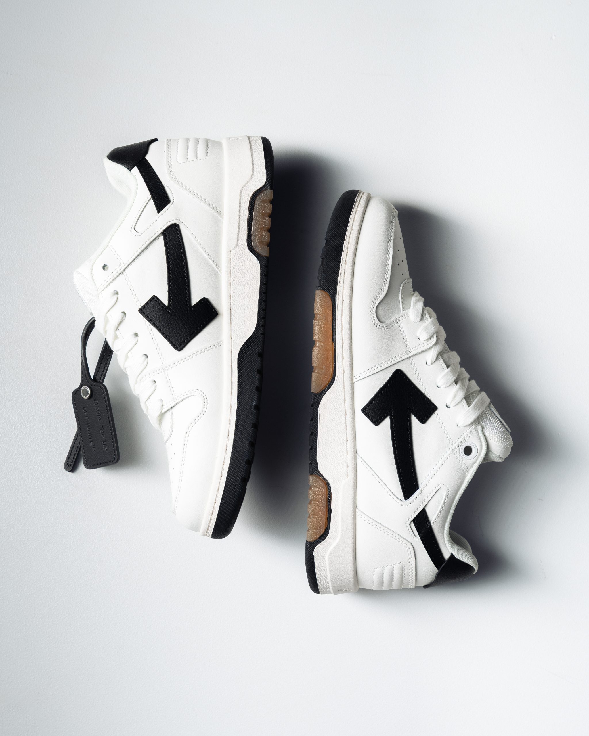 Off-White Out Of Office White Black